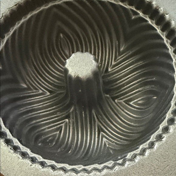 Nordic Ware Metallic Gray Bundt Quartet Pan - Picture 7 of 7